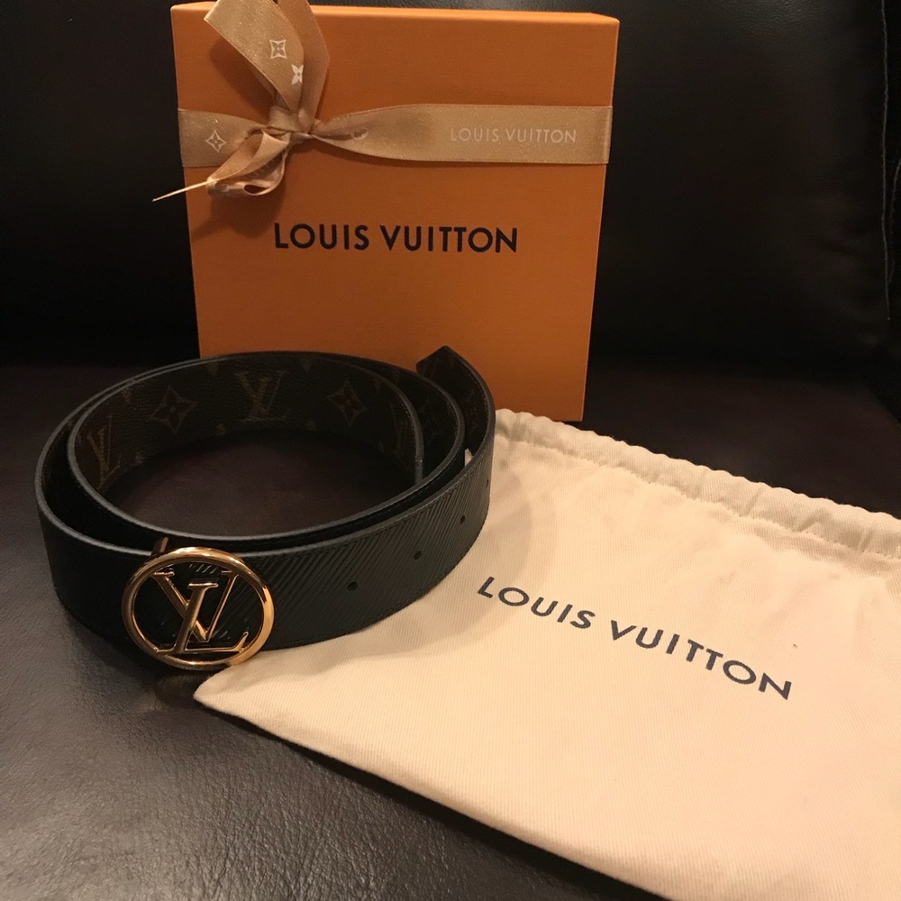 Louis Vuitton reversible belt